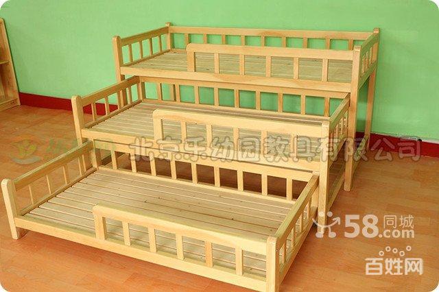河南幼兒園兒童家具廠,專業生產幼兒園實木床,桌椅等的圖片